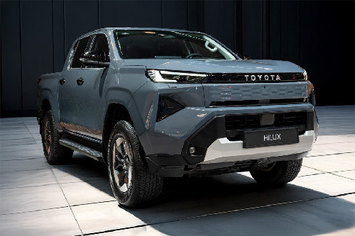 Toyota Hilux BEV Front Medium View
