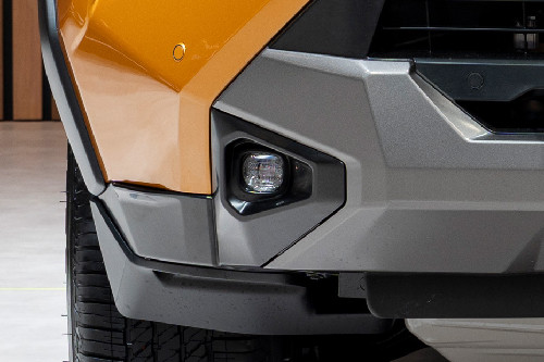 Hilux Hybrid Front Fog Lamp