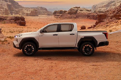 Hilux Side view
