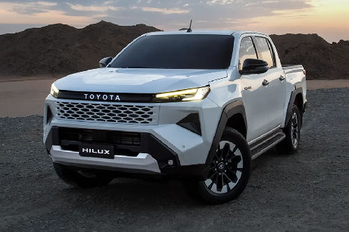 Hilux Tilted Front View