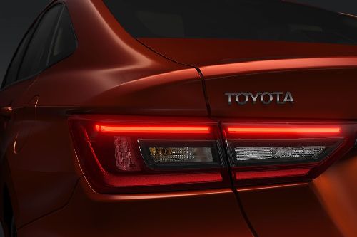 Yaris Sedan Tail light