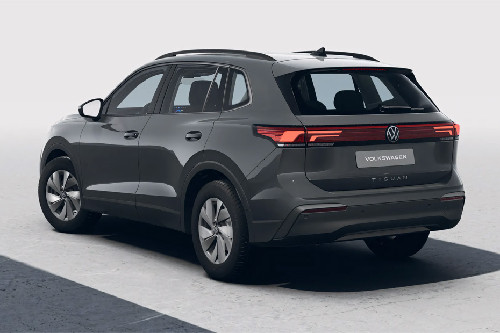 Rear Cross Side View of Volkswagen Tiguan