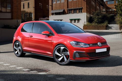 Volkswagen Golf TDI Front Cross Side View