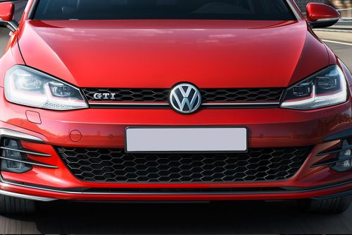 Golf TDI Grille View