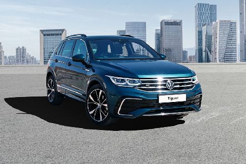 Tiguan (2022-2024) Front angle low view