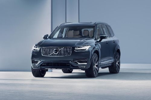 XC90 (2022-2024) Front angle low view
