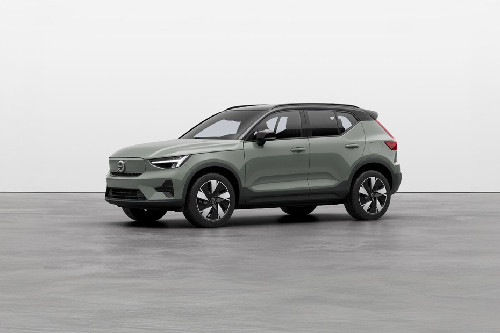Rear Cross View of Volvo XC40 Recharge