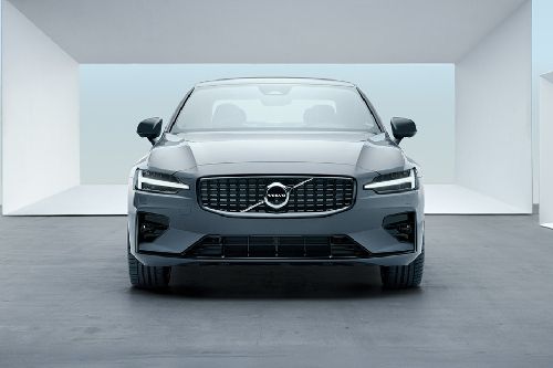 Full Front View of S60
