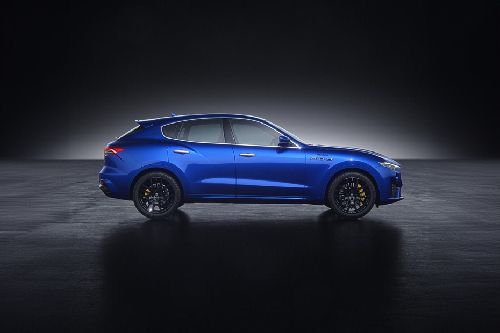 Levante Medium Angle Front View