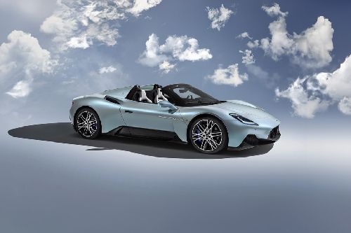 Maserati MC20 Cielo Front Medium View