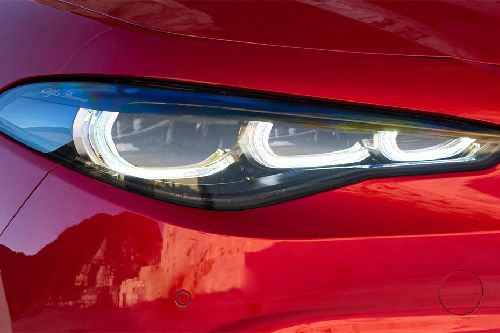 Giulia Headlight
