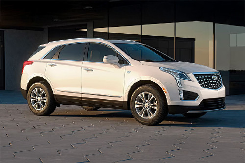 Cadillac XT5 Front Cross Side View