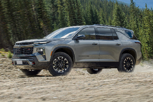 Rear Cross View of Chevrolet Traverse