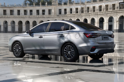 Rear Cross Side View of MG 5