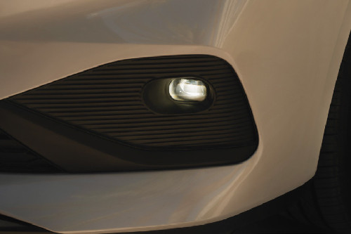 8 PHEV Front Fog Lamp