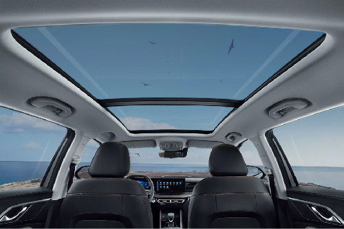 MG HS  Hybrid Sunroof Moonroof