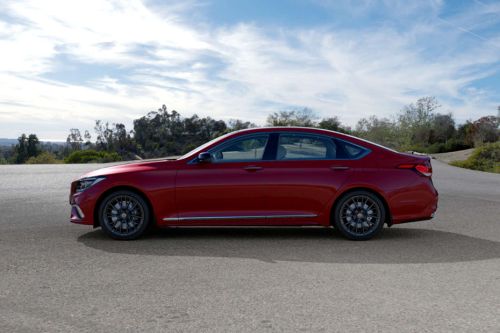 G80 SPORT Side view