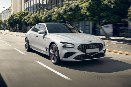 Genesis G70 SB Front Medium View