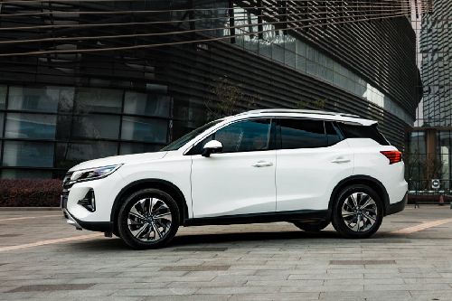 GAC GS4 Front Side View