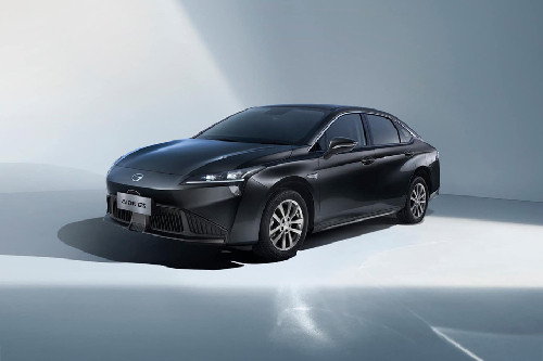 Aion Es Front angle low view