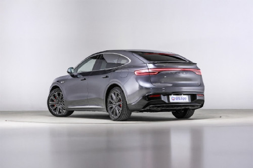 Rear Cross Side View of Chery Luxeed R7