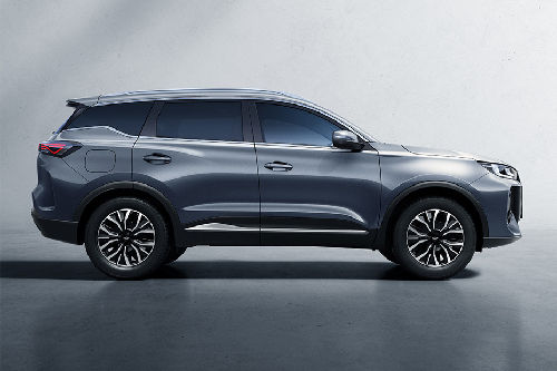 Tiggo 7 CSH Medium Angle Front View