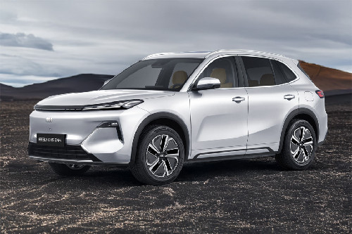 Geely EX5 EM-i Front Side View