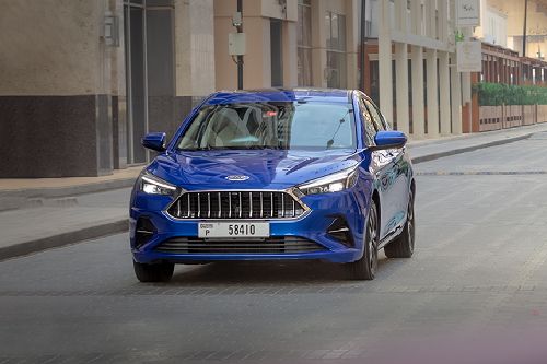 J7 Tilted Front View