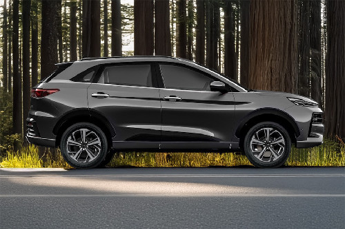 JS6 Medium Angle Front View