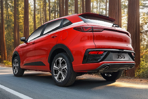 Rear Cross Side View of JAC JS6