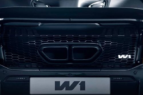 Exhaust Pipe of McLaren W1