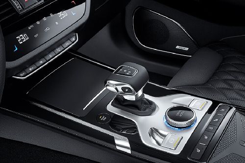 Hongqi HS5 (2022-2024) Gear Shifter