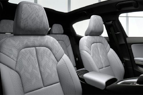 2 Front Seats