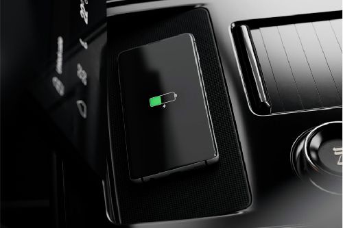 Power Accessories Outlet View of Polestar 3