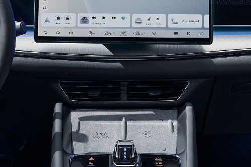 Front AC Controls of BYD Sealion 7