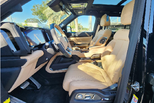 Leopard 8 Front Seats