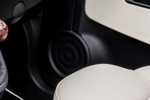 Speakers View of Fiat 500 Riva