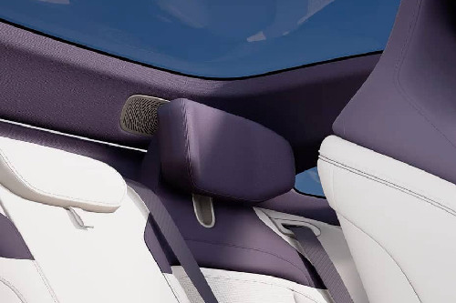 06 Rear Seat Head rest