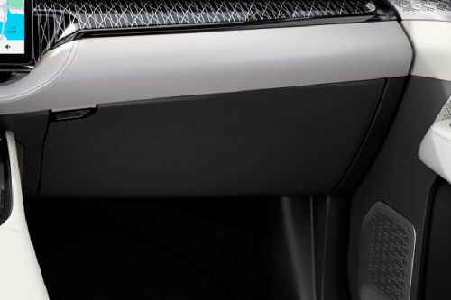 ZEEKR 009 Glove Box