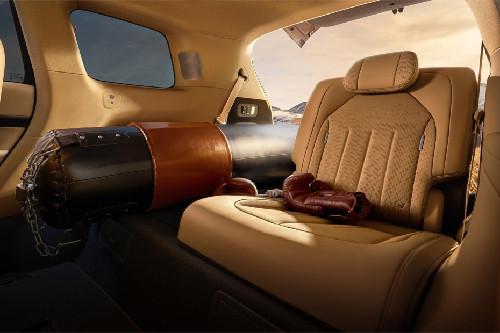 Folding Seats of XPENG GX