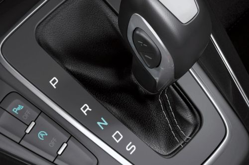 Ford Focus Gear Shifter