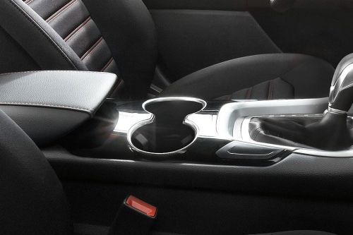 Fusion Front Center Divider