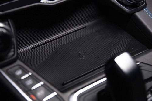 Power Accessories Outlet View of LYNK&CO 01