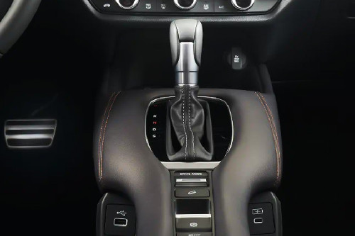 Honda ZR-V Gear Shifter