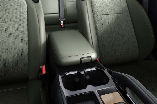 03 Cup Holders