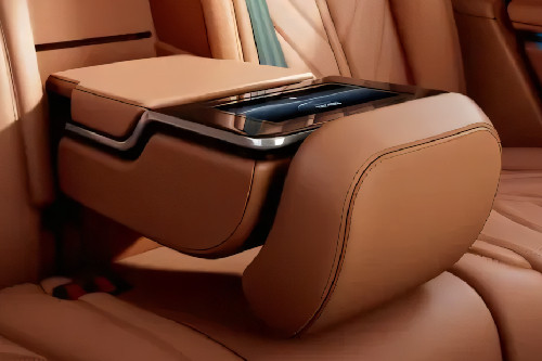 U8 Armrest Rear