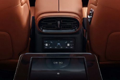 U8 Rear AC Controls