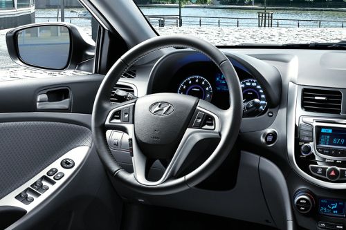 Hyundai Accent 5 DR Steering Wheel