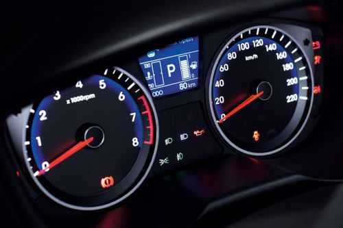 i20 5DR TachoMeter