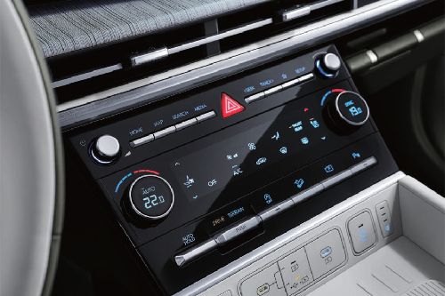 Front AC Controls of Hyundai Santa Fe